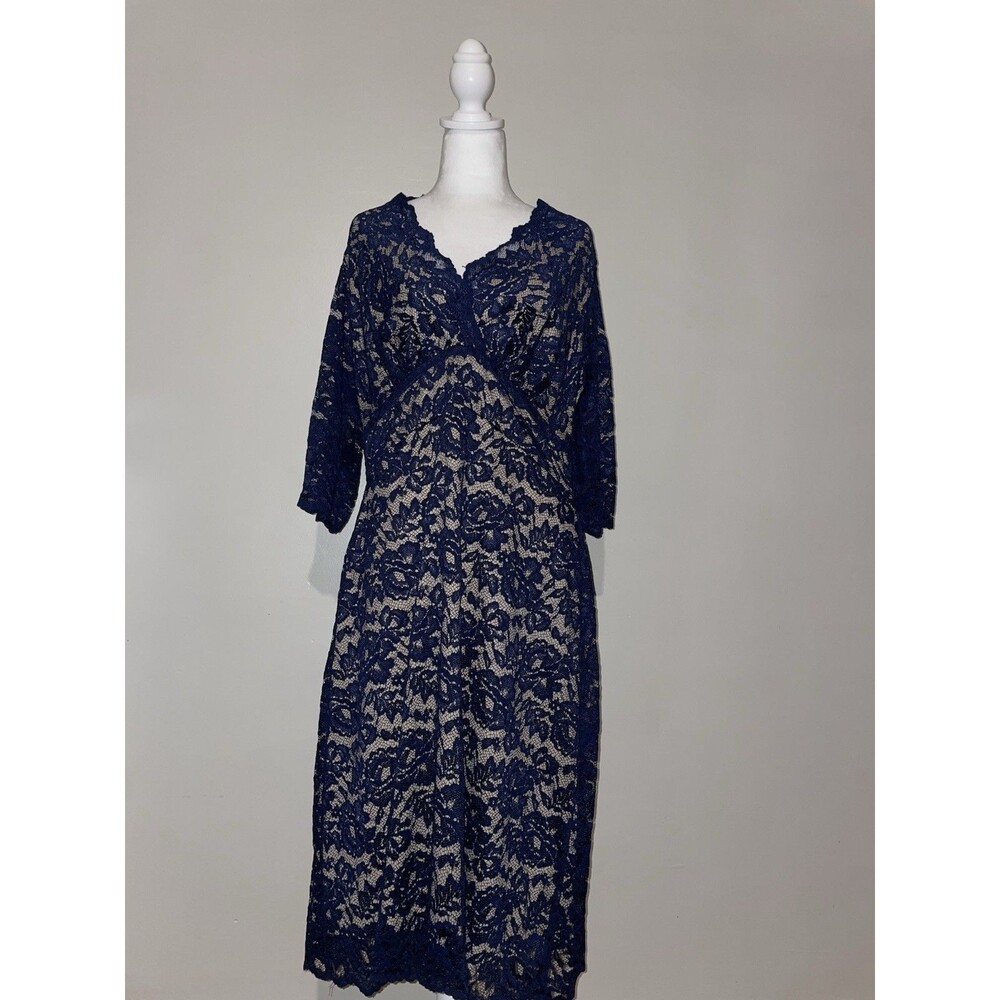 Kiyonna Dress Scalloped Boudoir Lace Style Size 1 Navy Blue Beige Lining Party